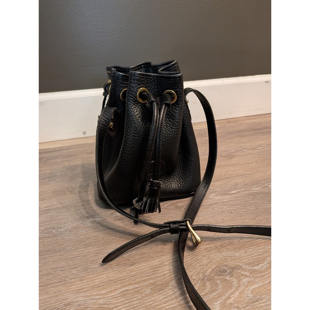 Vintage Dooney & Bourke Black All Weather Leather Bucket Bag Crossbody USA Made